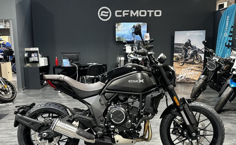 CF MOTO 700 CL-X Héritage 1