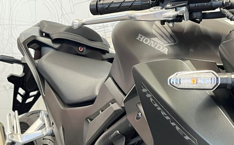 HONDA CB 500 Hornet 2