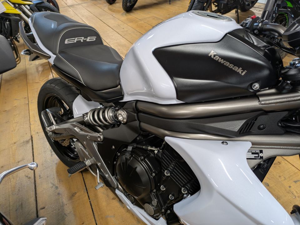 KAWASAKI ER-6 (47.5CV) 30