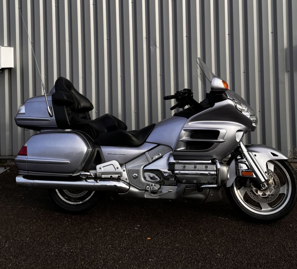 HONDA GL1800 GOLDWING 0