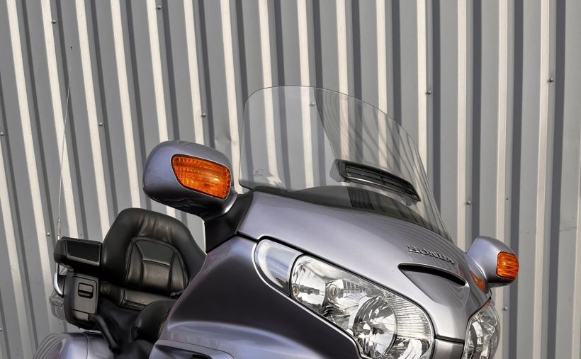 HONDA GL1800 GOLDWING 6