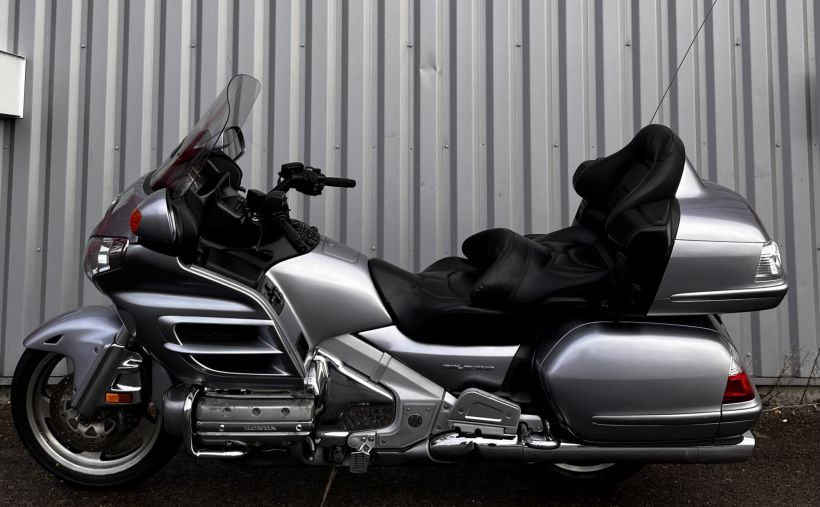 HONDA GL1800 GOLDWING 12