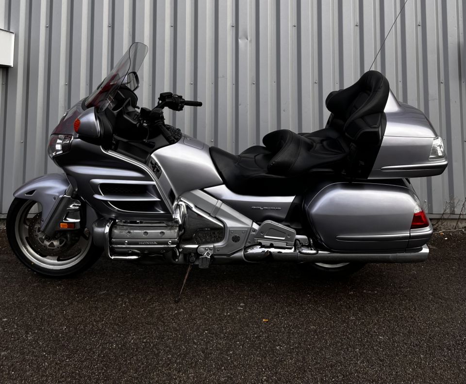 HONDA GL1800 GOLDWING 8