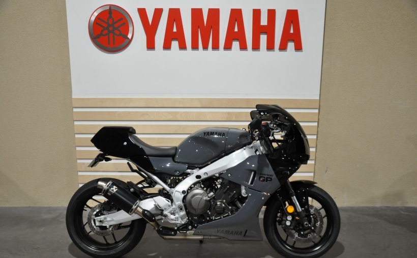 YAMAHA XSR 900 GP 0