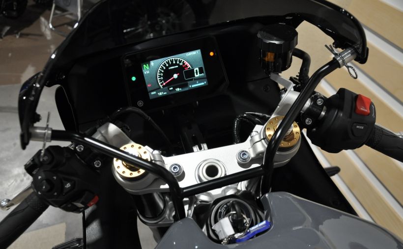 YAMAHA XSR 900 GP 3