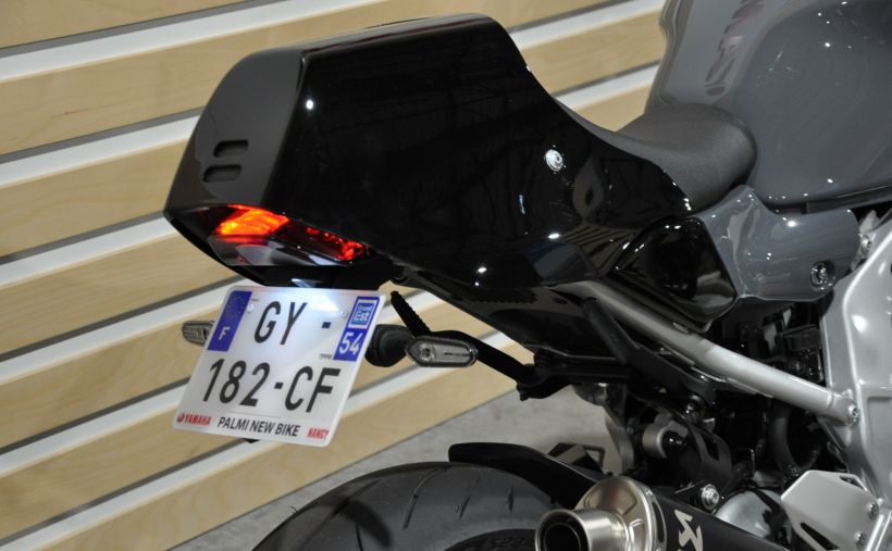 YAMAHA XSR 900 GP 8