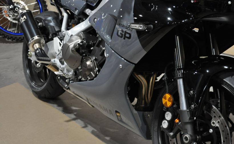 YAMAHA XSR 900 GP 11