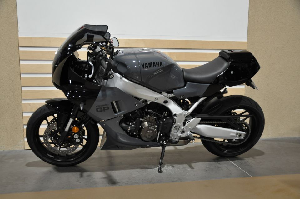 YAMAHA XSR 900 GP 12