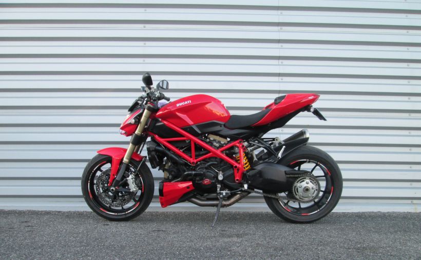 DUCATI STREETFIGHTER 3