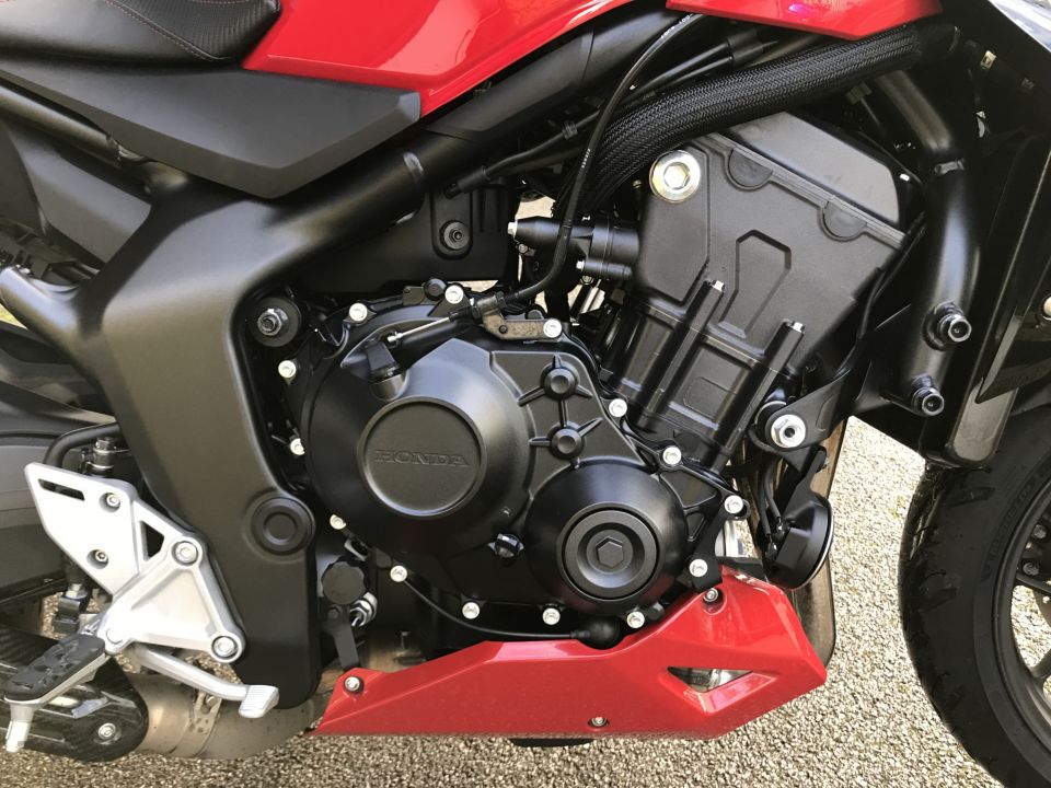 HONDA CB 1000 Hornet 16