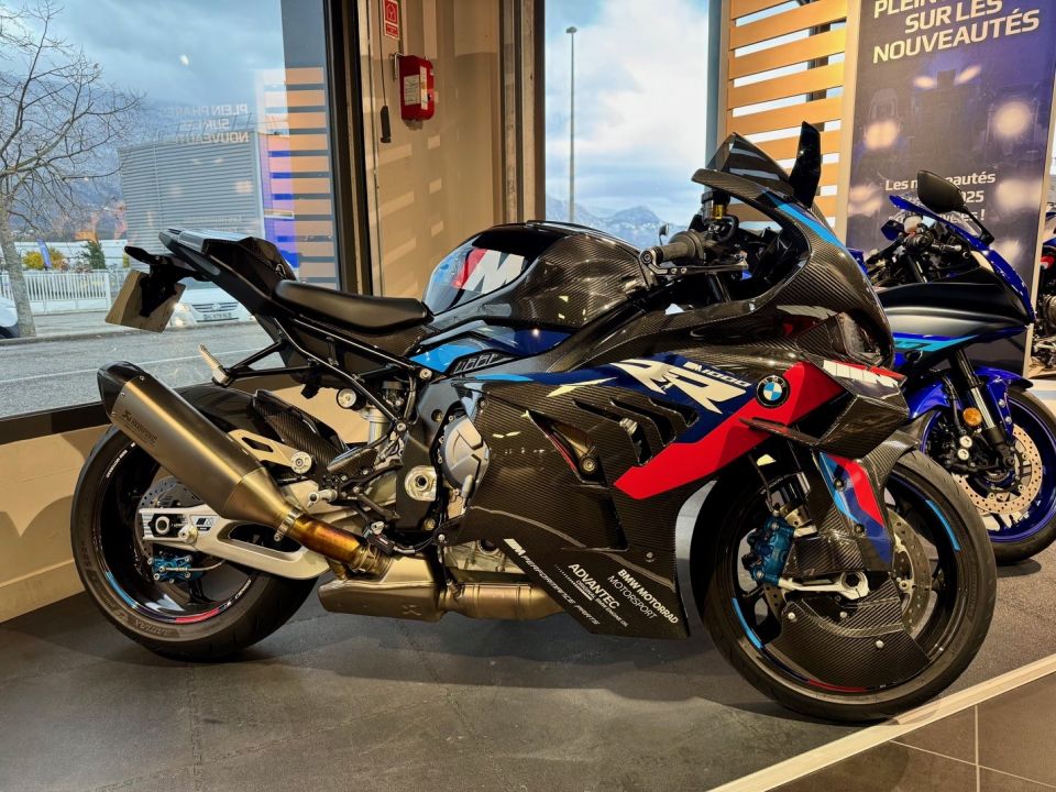 BMW M 1000RR 8