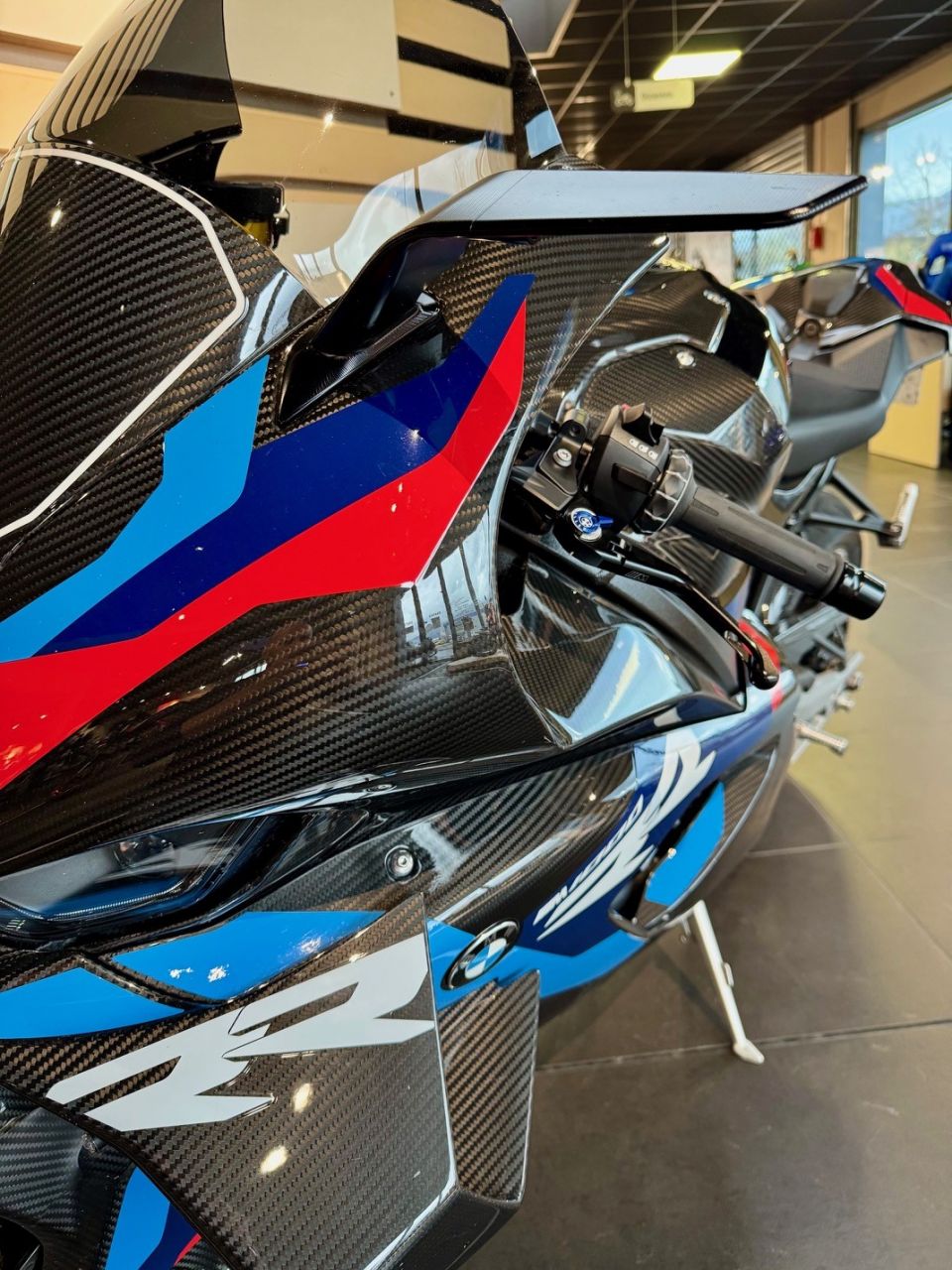 BMW M 1000RR 7