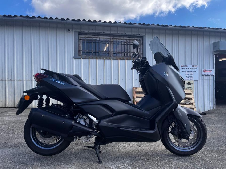 YAMAHA XMAX 300 5