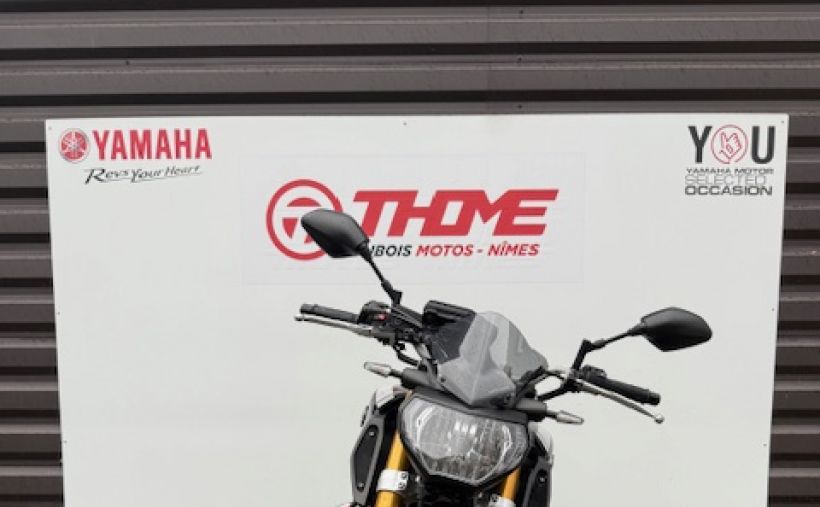 YAMAHA MT-09 2