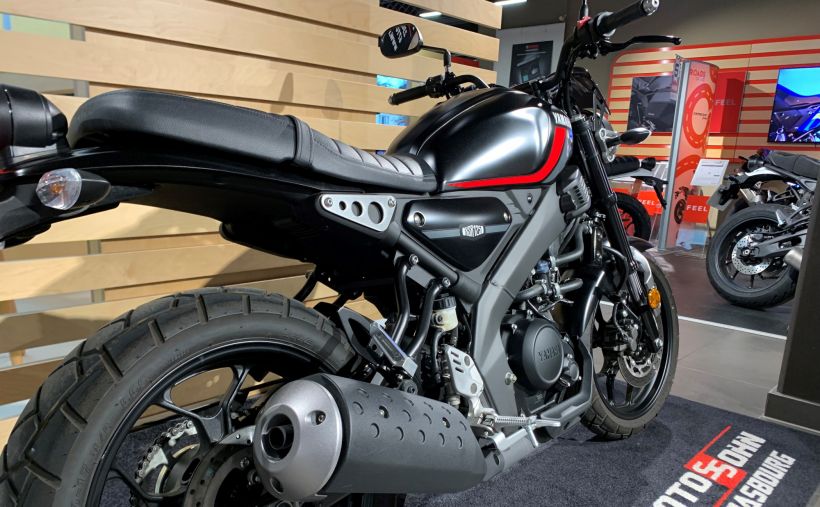 YAMAHA XSR 125 2