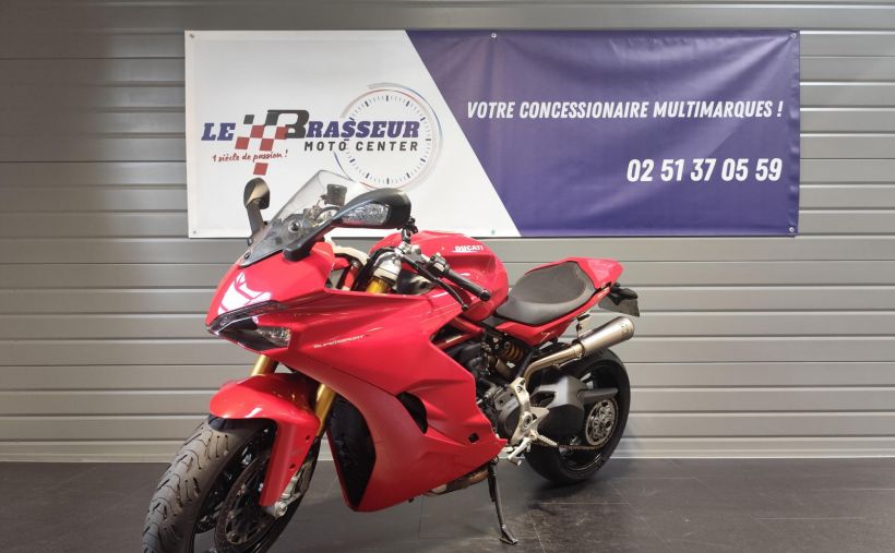 DUCATI SUPERSPORT 939 2