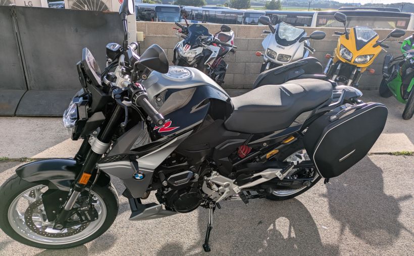 BMW F 800 R 47.5CV 11