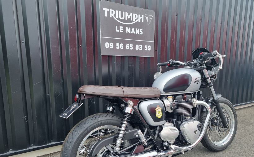 TRIUMPH BONNEVILLE T120 10