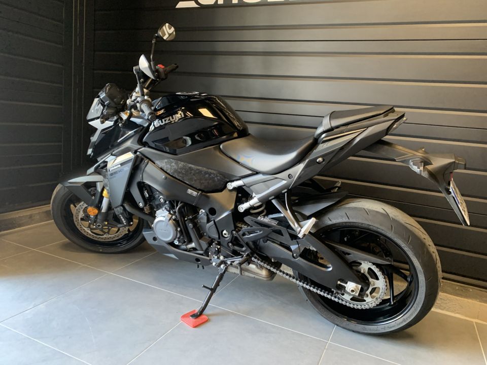 SUZUKI GSX-S 1000 20