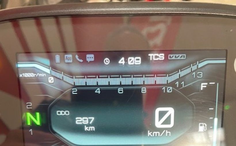 YAMAHA MT-125 ABS 6