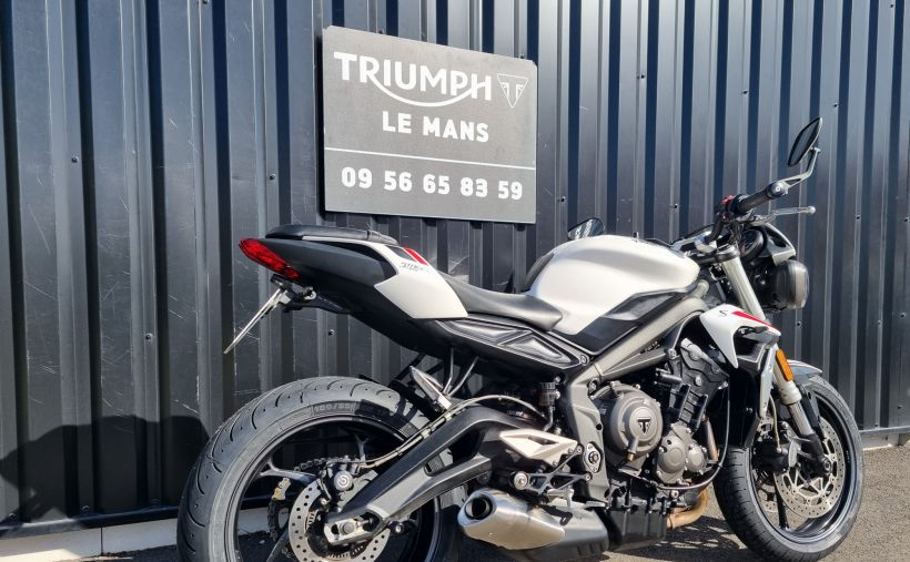 TRIUMPH STREET TRIPLE 660 S A2 10