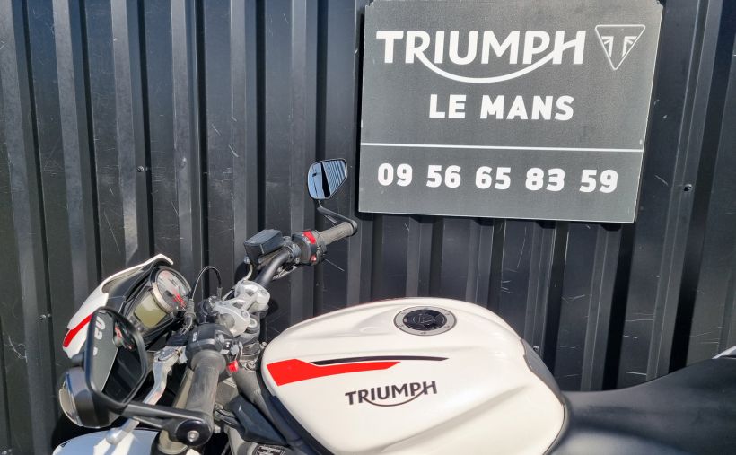 TRIUMPH STREET TRIPLE 660 S A2 30