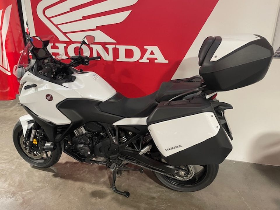 HONDA NT 1100 3