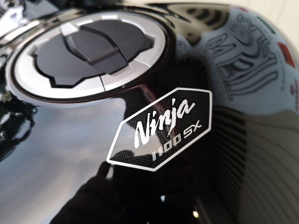 KAWASAKI NINJA 1100 SX SE 44