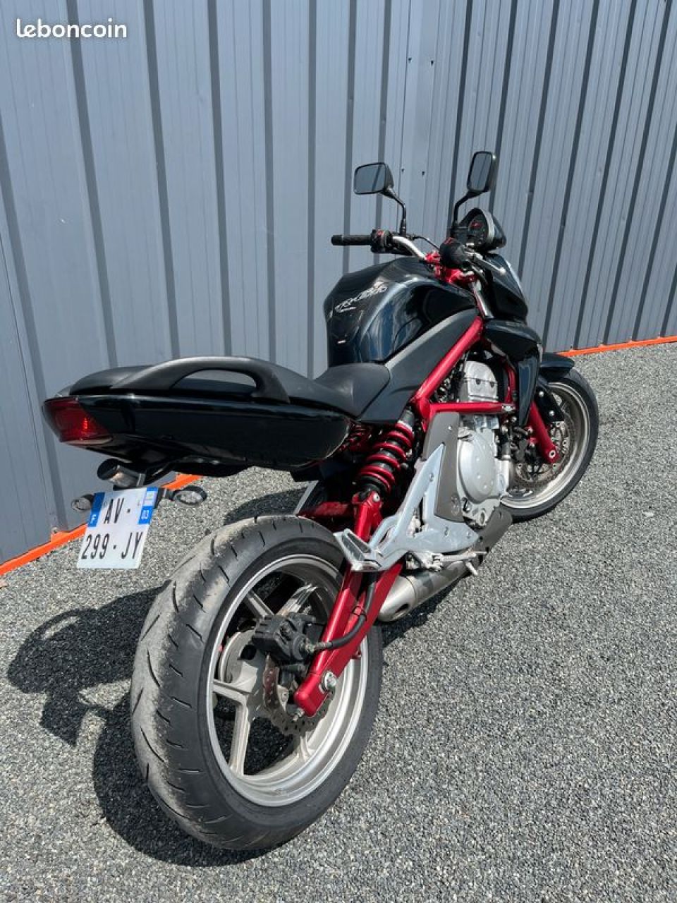 KAWASAKI ER-6 3