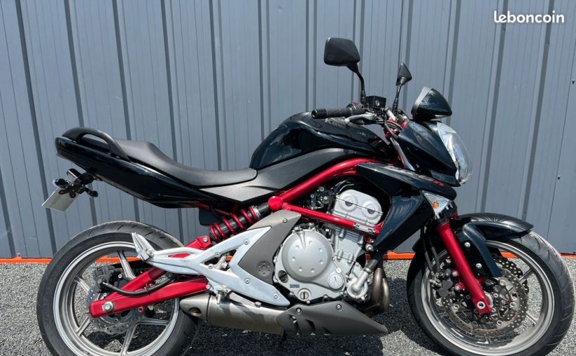 KAWASAKI ER-6 2