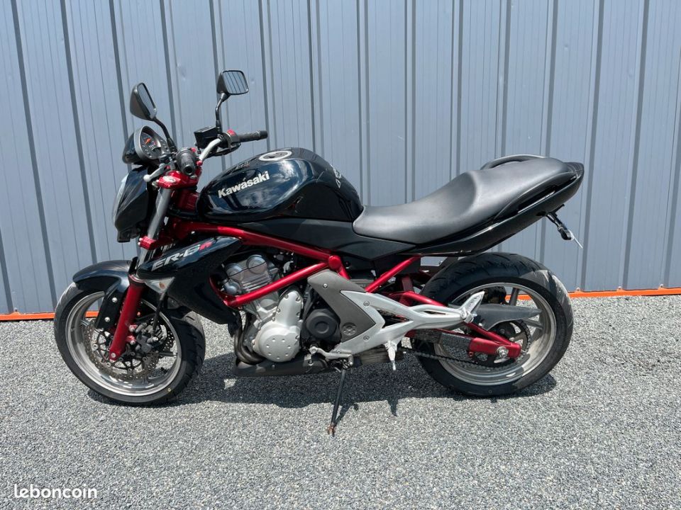 KAWASAKI ER-6 9