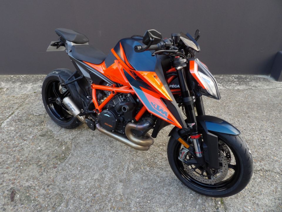 KTM 1290 SUPER DUKE R 0