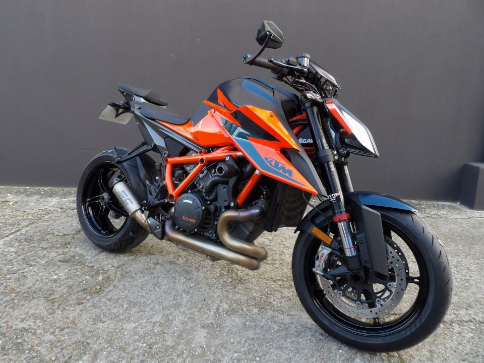 KTM 1290 SUPER DUKE R 2