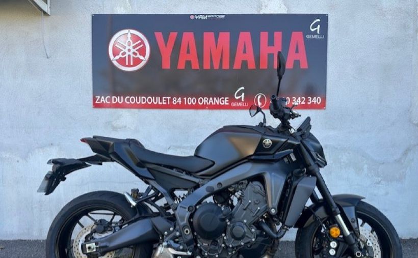 YAMAHA MT-09 0