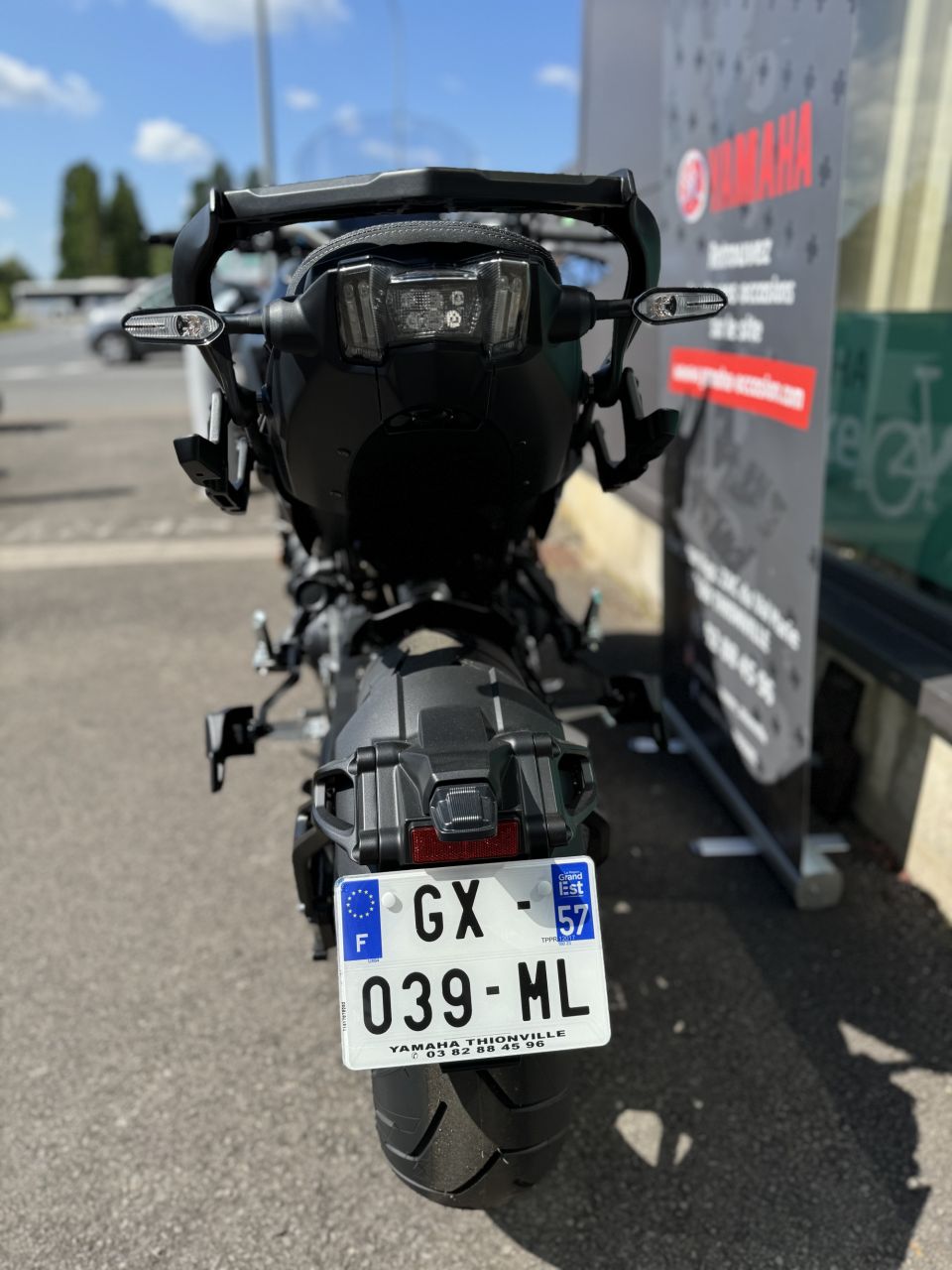 YAMAHA NIKEN 850 GT 6