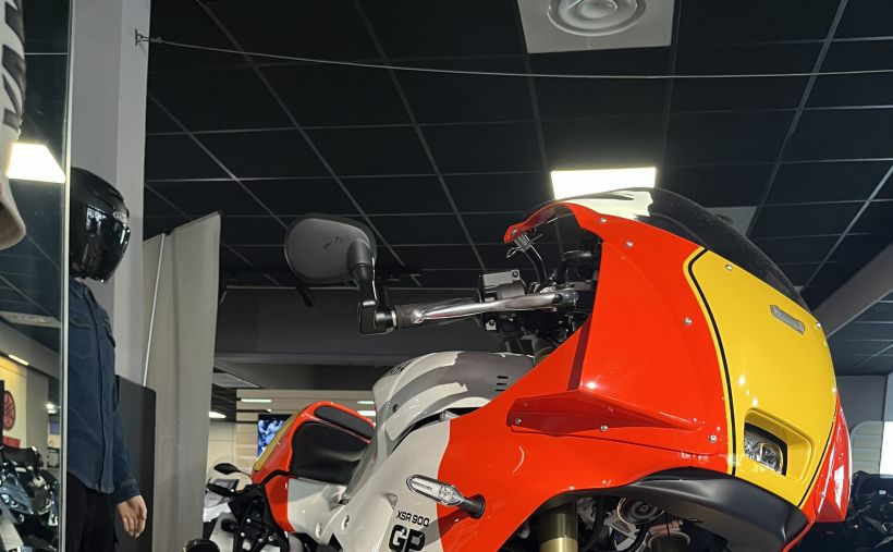 YAMAHA XSR 900 GP 0