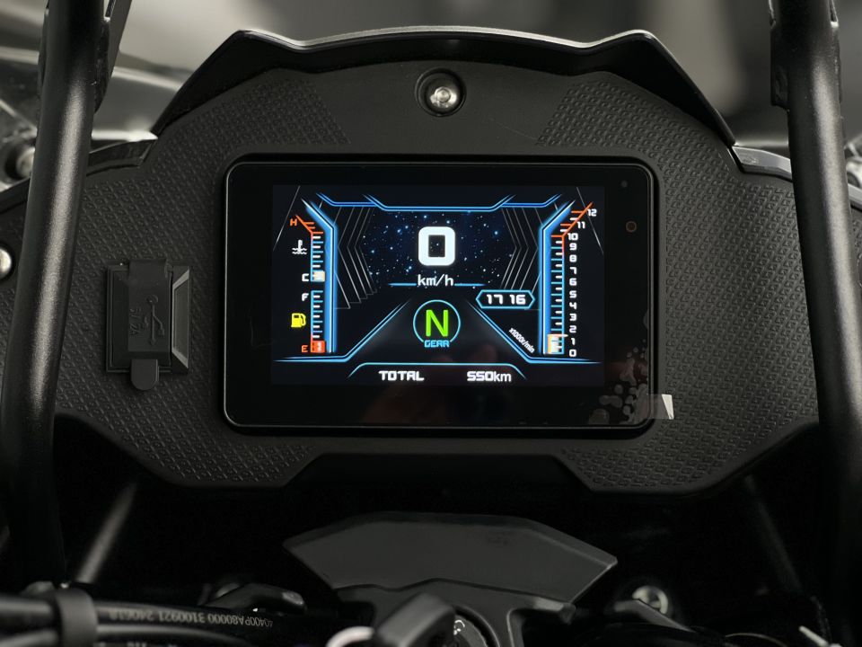 QJ MOTOR SRT 700 X TOURING 7