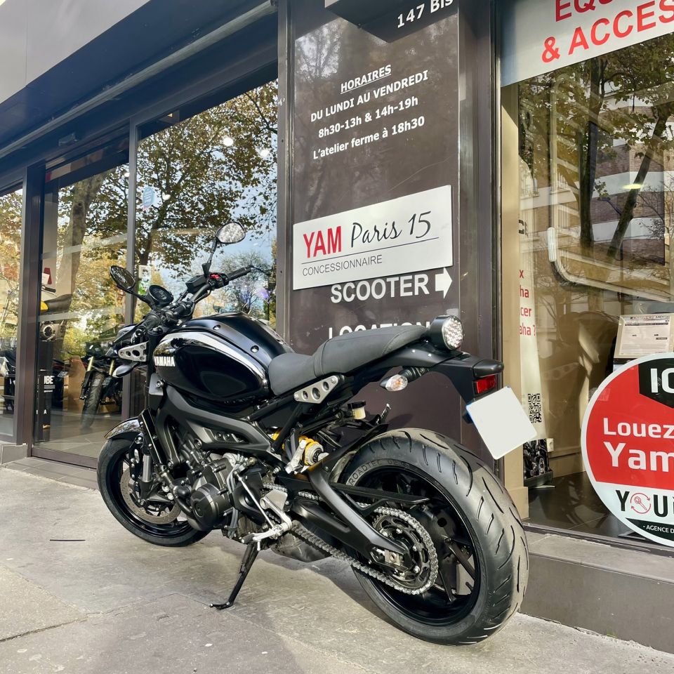 YAMAHA XSR 900 4