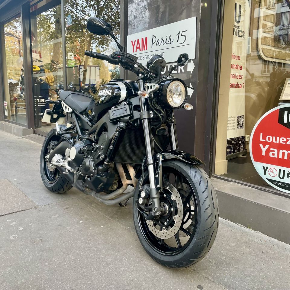 YAMAHA XSR 900 5