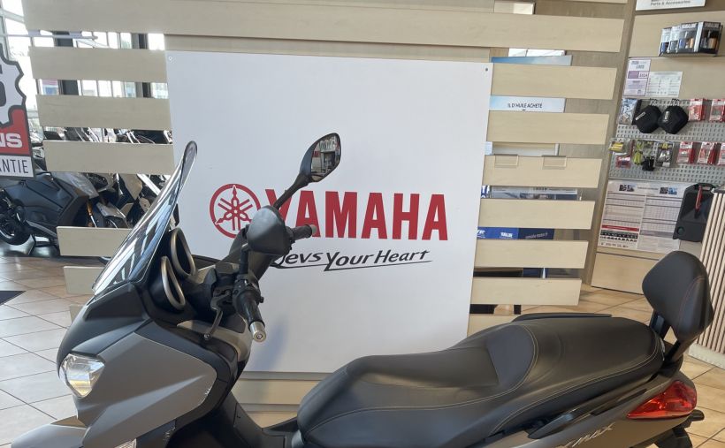 YAMAHA XMAX 125 1