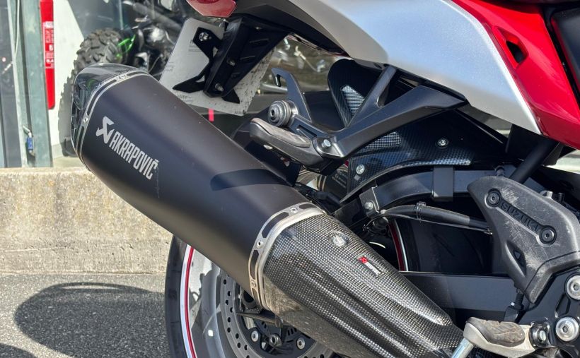 SUZUKI GSX-R 1340 HAYABUSA 4