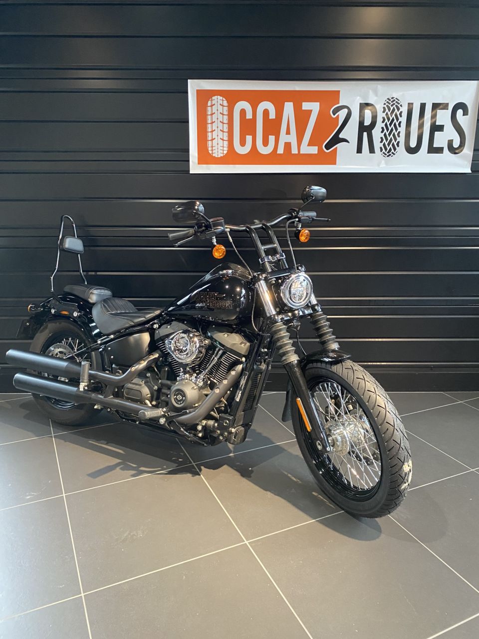 HARLEY-DAVIDSON SOFTAIL STREET BOB 1868 0