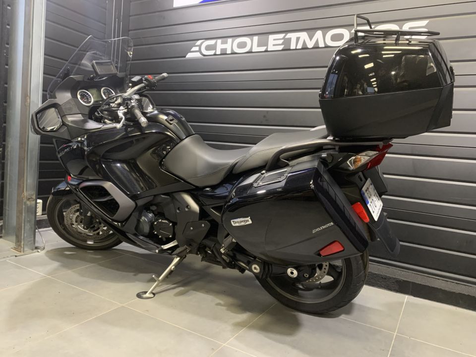 TRIUMPH TROPHY 1200 SE 20