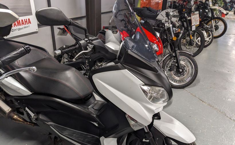 YAMAHA XMAX 125 1