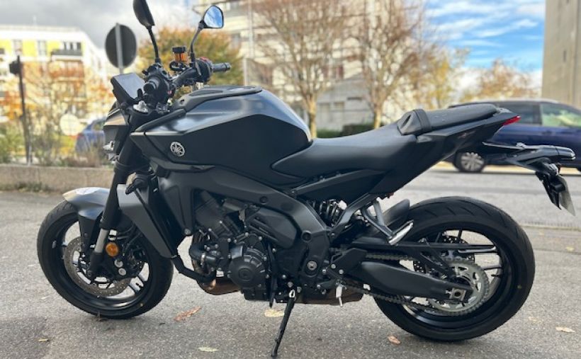 YAMAHA MT-09 2