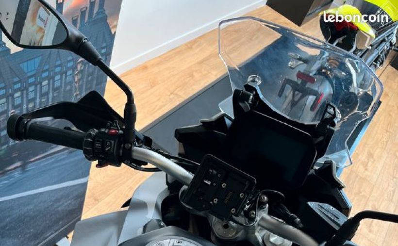 BMW F 900 XR 1