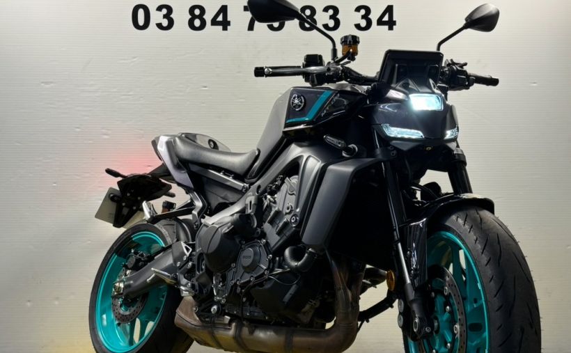 YAMAHA MT-09 12