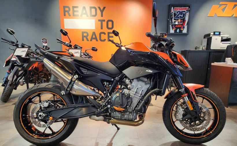 KTM 890 DUKE 0