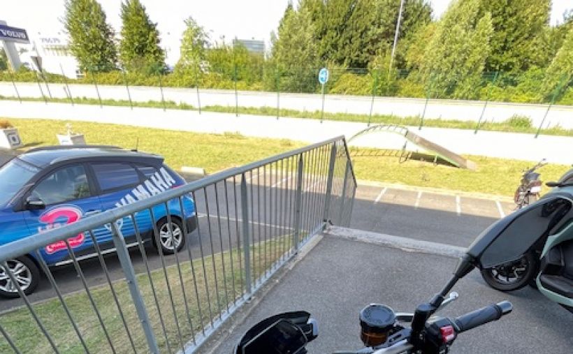 YAMAHA MT-10 4