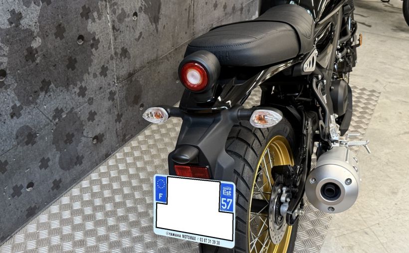YAMAHA XSR 125 Legacy 18